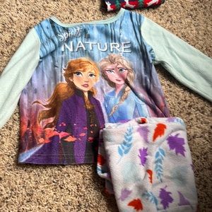 Disney frozen pajama set